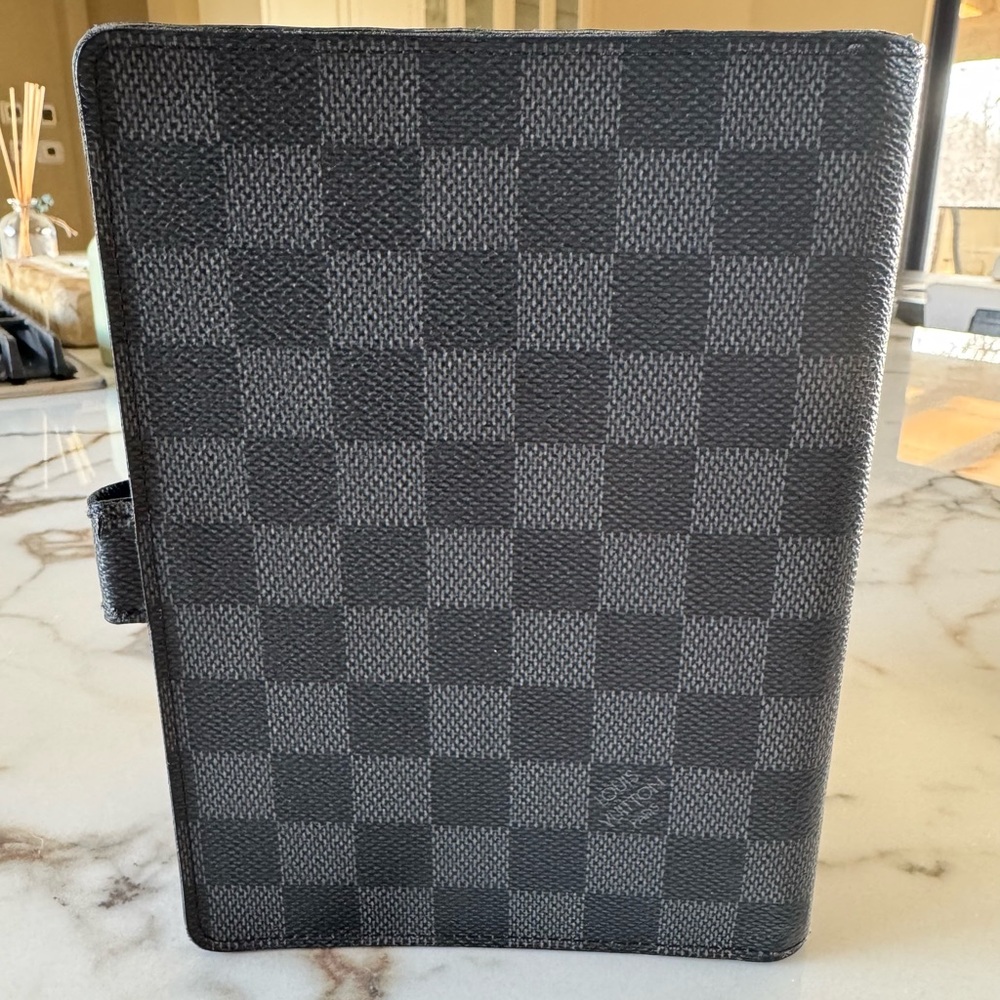 Louis Vuitton Medium Ring Agenda - Picture 2 of 15